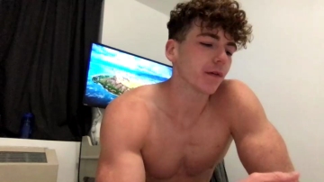 Gingeegainz  08-07-2021 video kissing